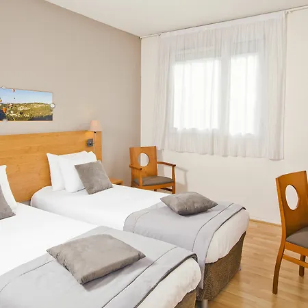 Aparthotel Sejours & Affaires De Brienne
